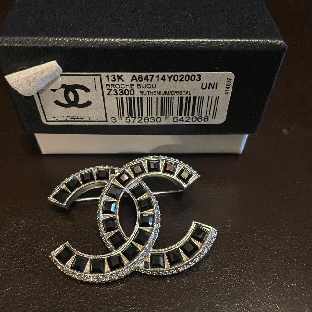 NEW!  Chanel Black and Silver Brooch